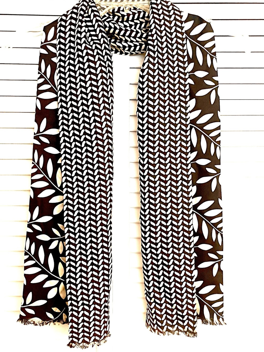 Black & White Leaf & Chevron Scarf!
